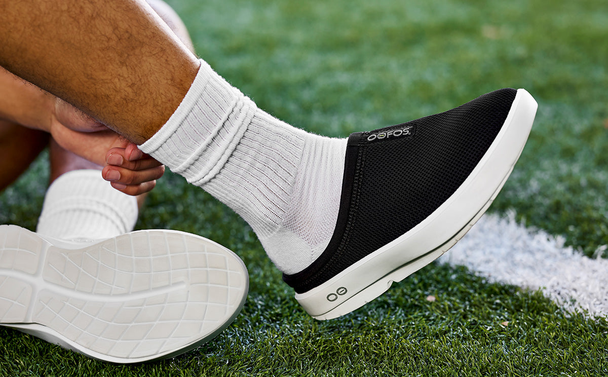 Men's OOcoozie Sport Mule - White Black - Image 4